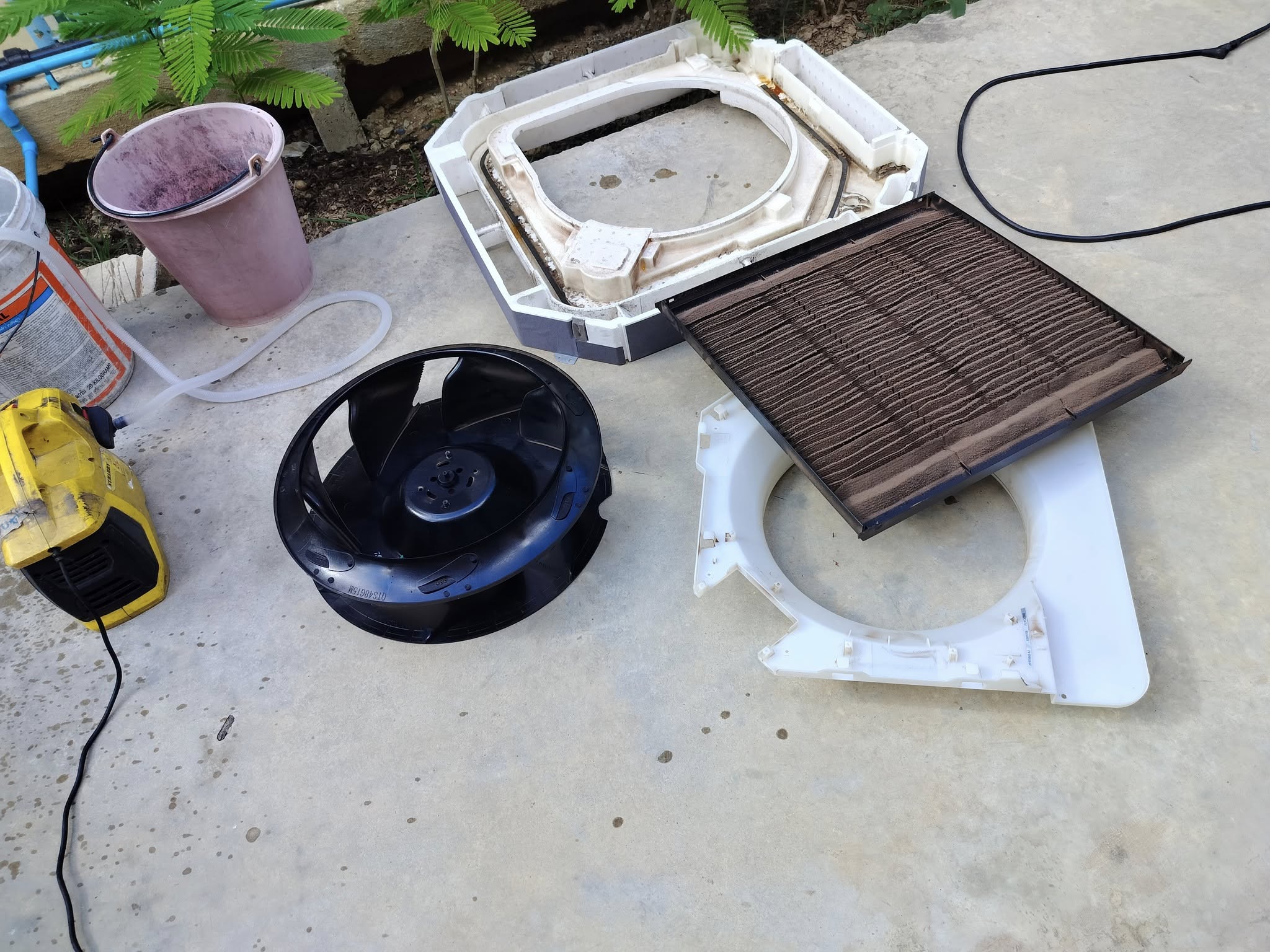 ผลงานติดตั้ง/ซ่อม/ล้างแอร์ 41