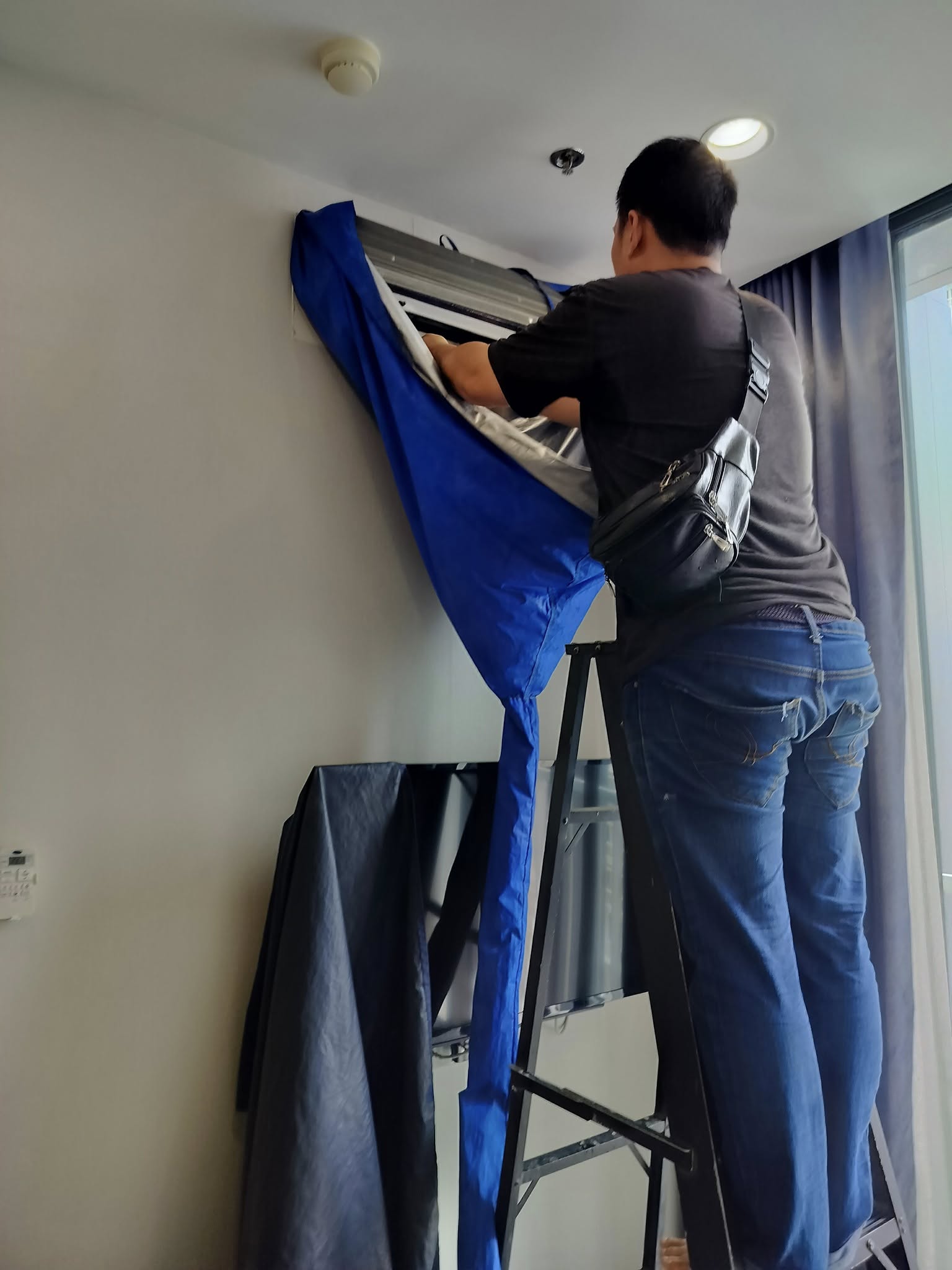 ผลงานติดตั้ง/ซ่อม/ล้างแอร์ 42