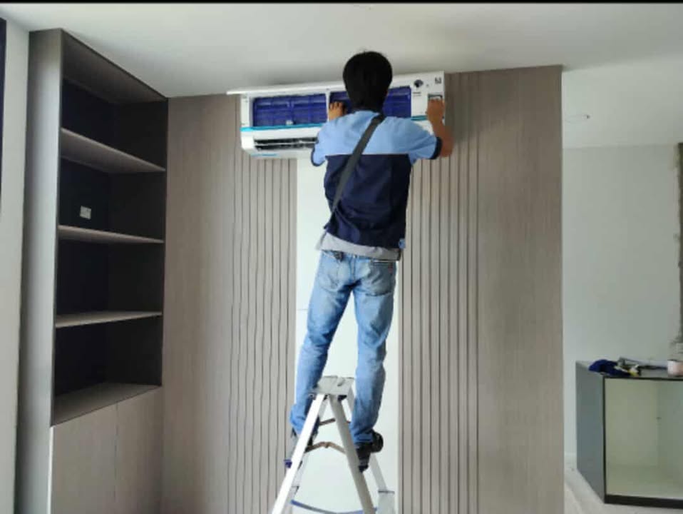 ผลงานติดตั้ง/ซ่อม/ล้างแอร์ 12