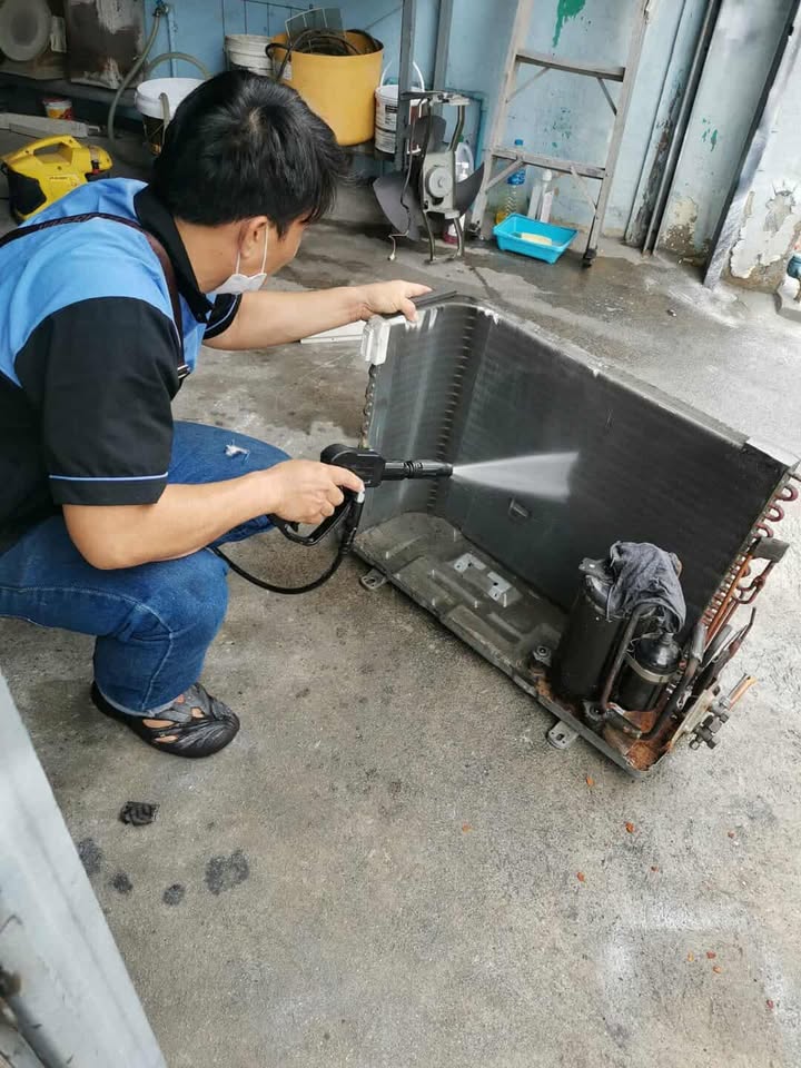 ผลงานติดตั้ง/ซ่อม/ล้างแอร์ 16